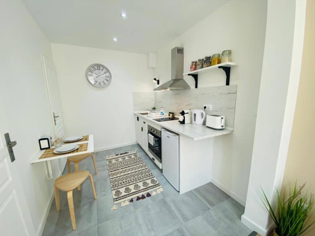 Studio Cosy En Plein Coeur De Soissons Apartment Exterior photo